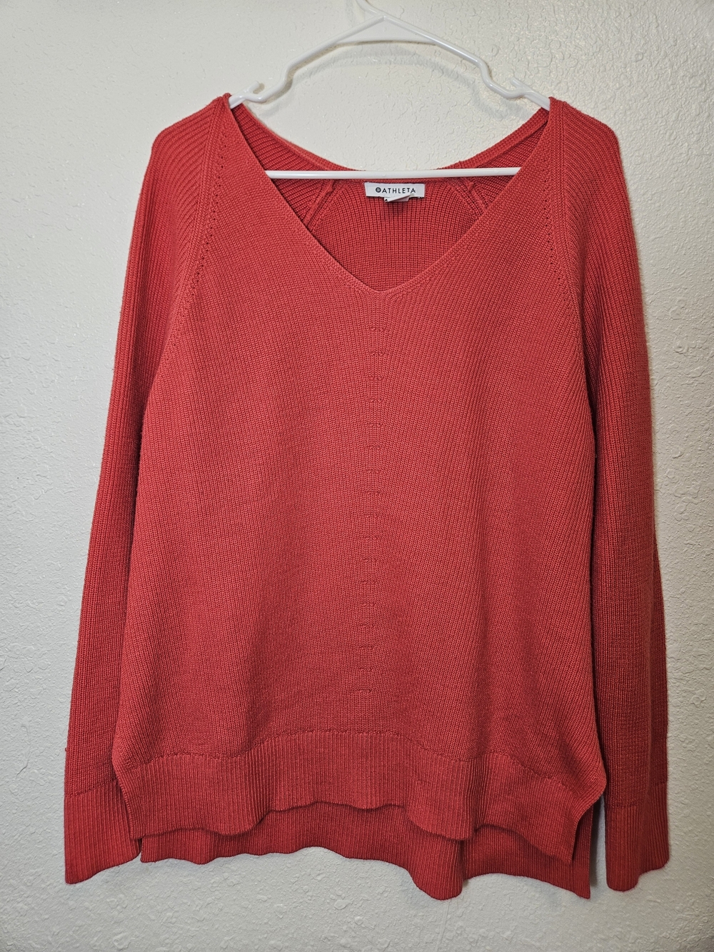 Athleta Hanover Refined V-Neck Sweater Coral Women's Large - Picture 2 of 8